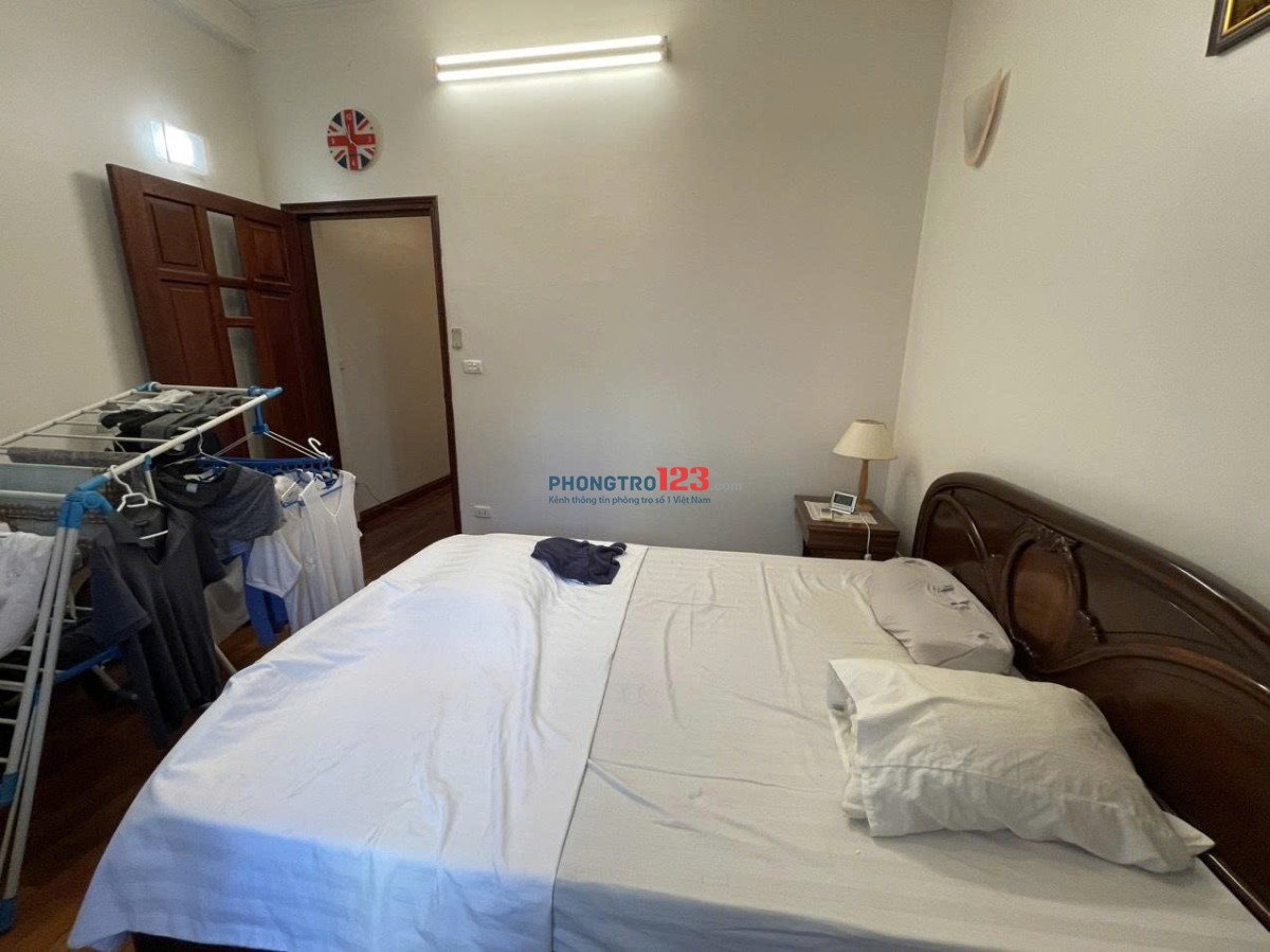 Căn hộ ccmn đủ đồ số 7 phố lò đúc gần hàn thuyên dt45m2 giá 8tr