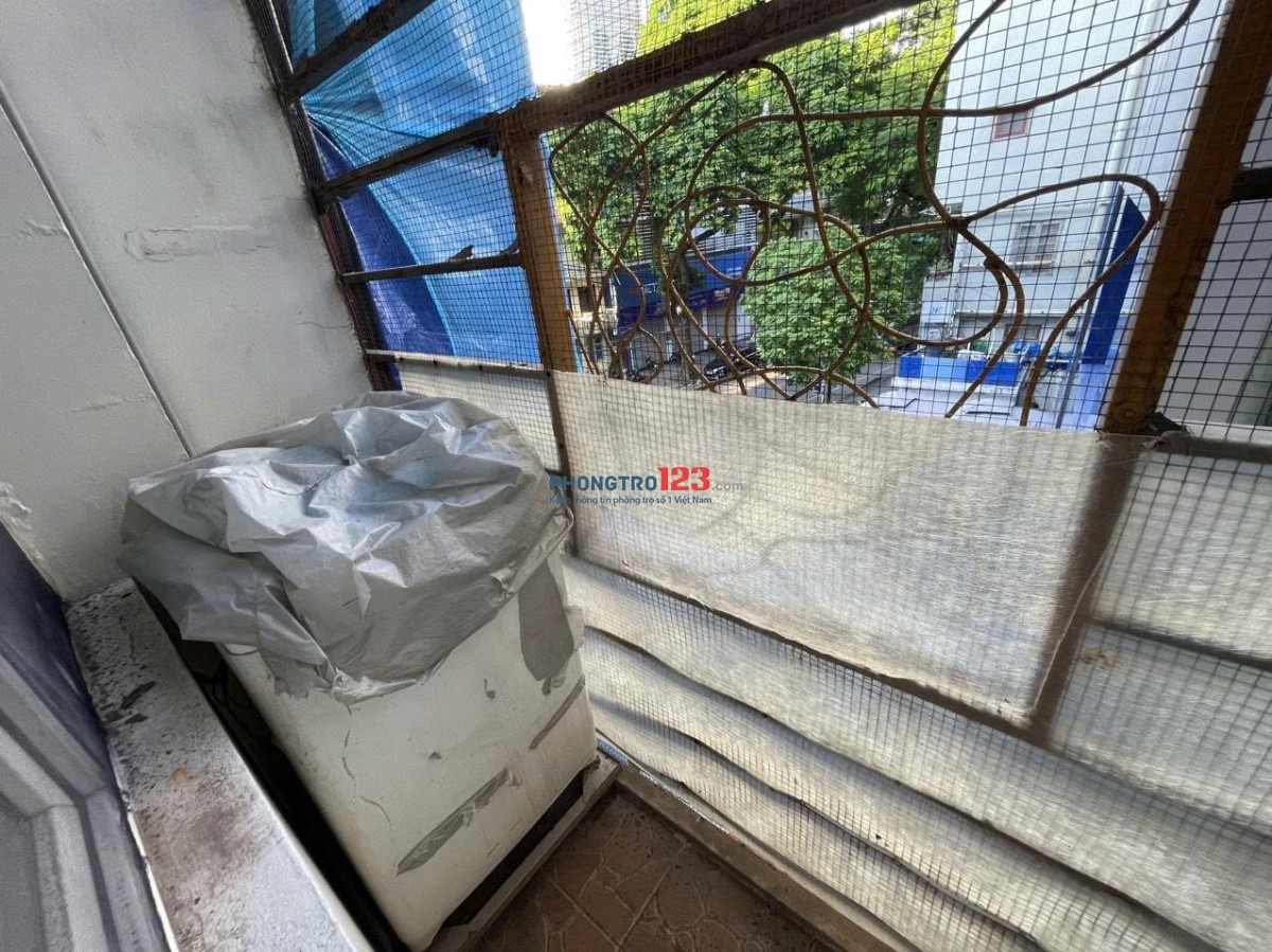 Căn hộ ccmn đủ đồ số 7 phố lò đúc gần hàn thuyên dt45m2 giá 8tr