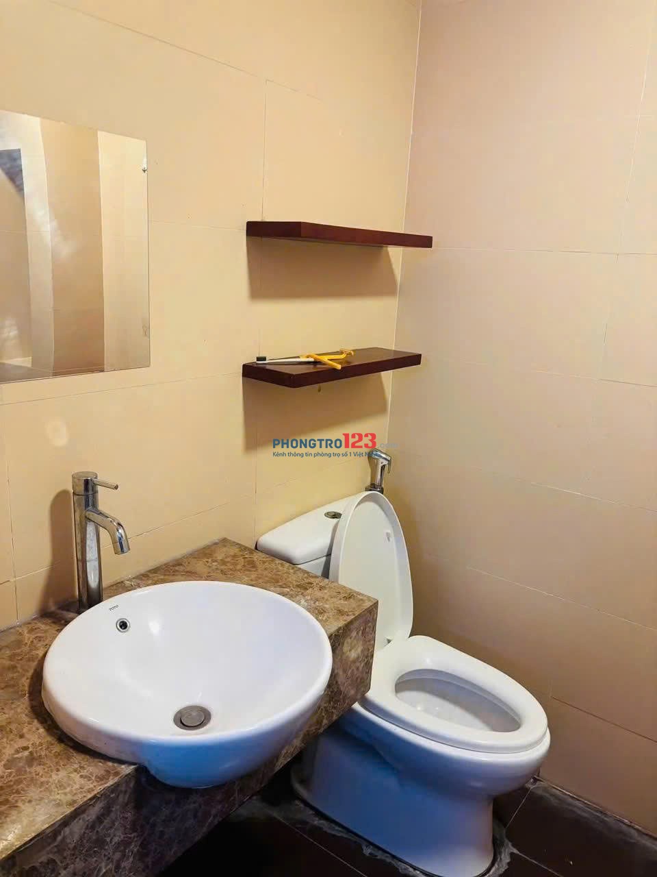 Ngách 30 ngõ 176 Trương định - Diện tích 38m2 ,Xây 3.5 tầng, 11 triệu.