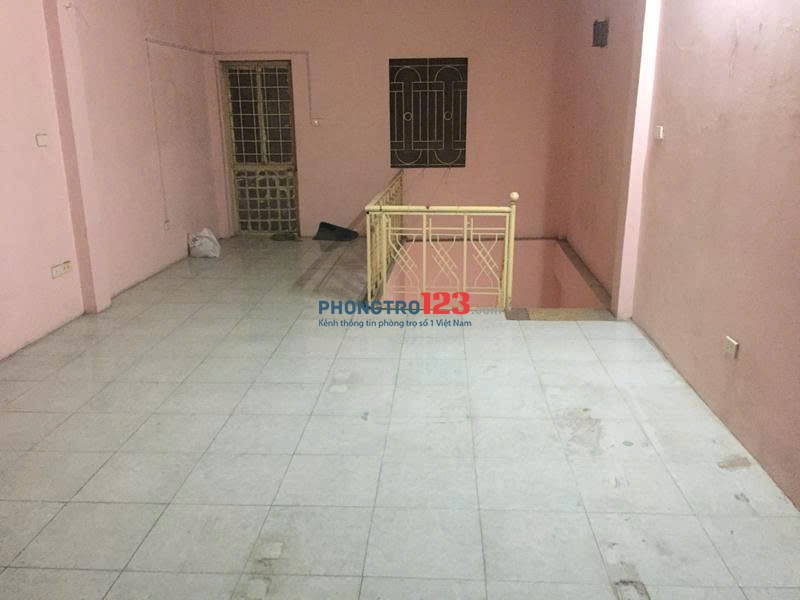 Nhà riêng ngõ 663 trương định gần nam đô dt60m2x3t giá 8tr