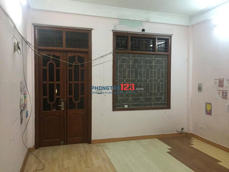 Nhà riêng ngõ 663 trương định gần nam đô dt60m2x3t giá 8tr