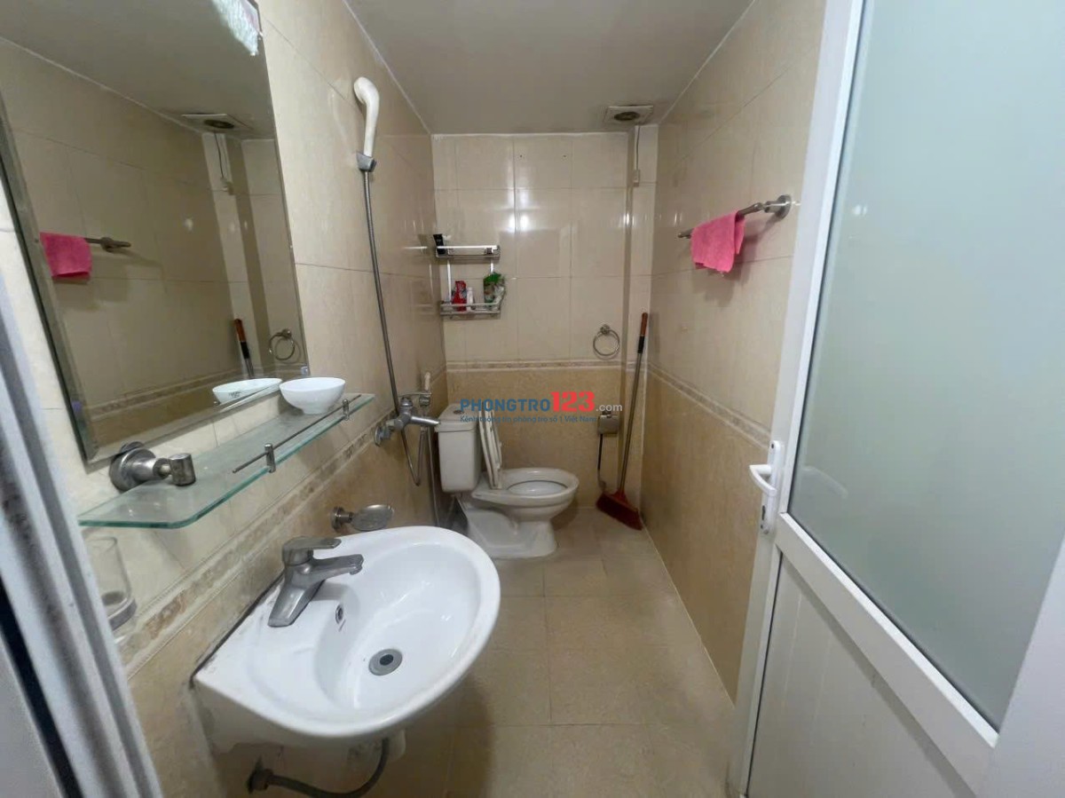 Nhà riêng ngõ phố tân mai nguyễn chính dt45m2x4,5t giá 15tr