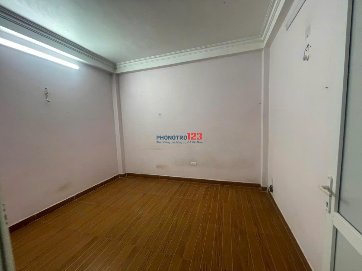Nhà riêng ngõ phố tân mai nguyễn chính dt45m2x4,5t giá 15tr