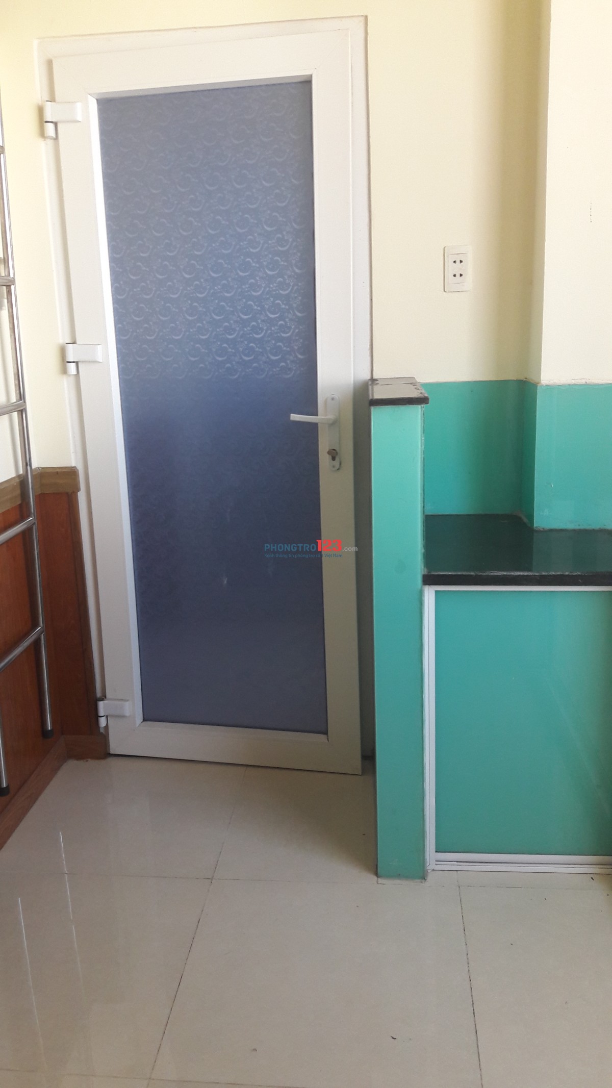 Còn phòng trống vào ở ngay giảm giá còn 2,3 tr .
