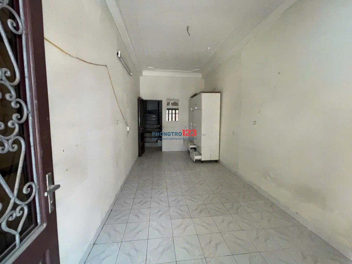 Cho thuê nhà riêng Tam Trinh, Hoàng Mai, dt30m2x4t, giá 9 triệu