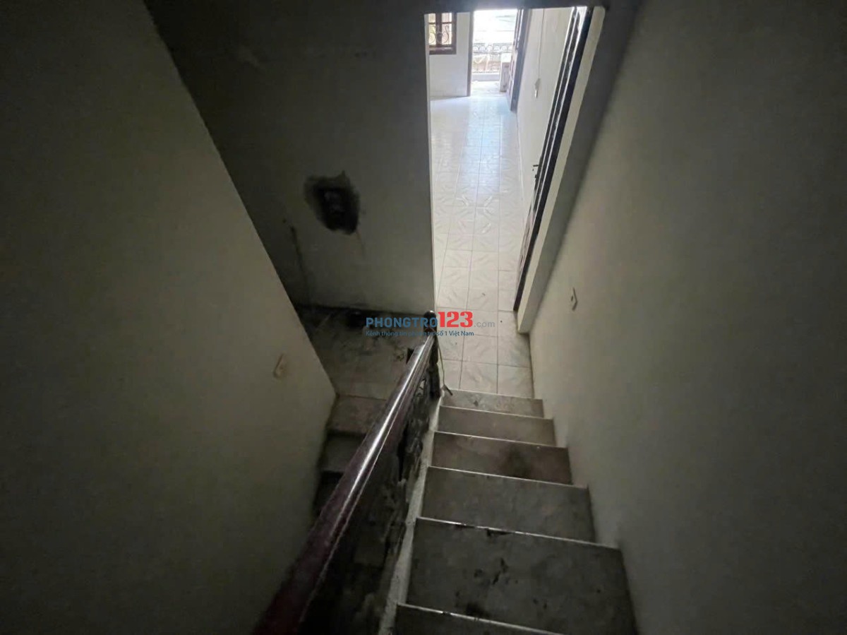 Cho thuê nhà riêng Tam Trinh, Hoàng Mai, dt30m2x4t, giá 9 triệu