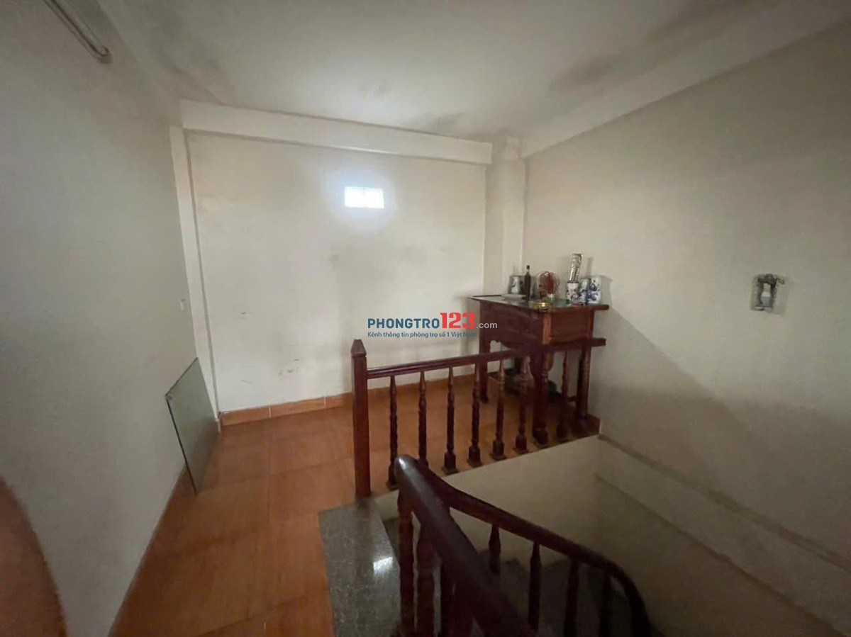 Nhà riêng ngõ 259 vĩnh hưng dt35m2x5t giá 11tr