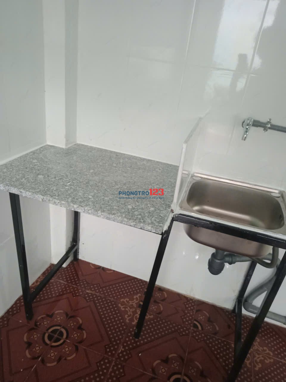 Phòng trọ mới sửa chữa, có gác, 23h đóng cổng