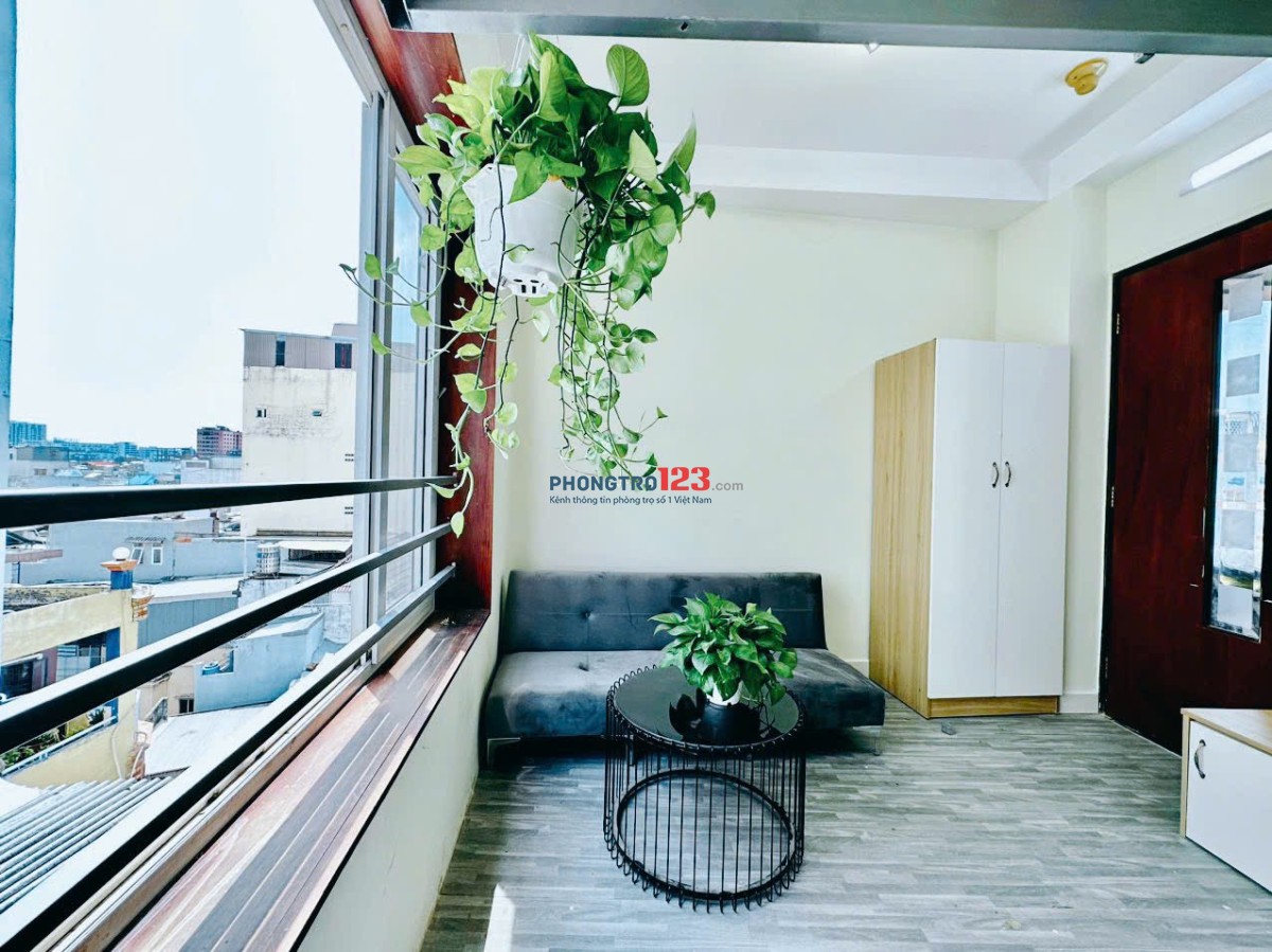 cho thuê phòng có gác cửa sổ lớn thoáng mát, gác cao Bạch Đằng, Bình Thạnh, gần UEF, Hutech, Uth