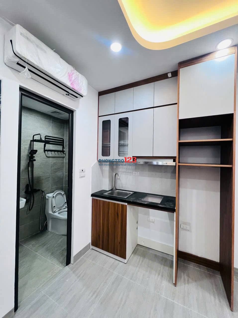 CHO THUÊ CHUNG CƯ MINI KHÉP KÍN CÓ BAN CÔNG - GIÁ 4.5 TR/THÁNG (307 PHẠM VĂN ĐỒNG)