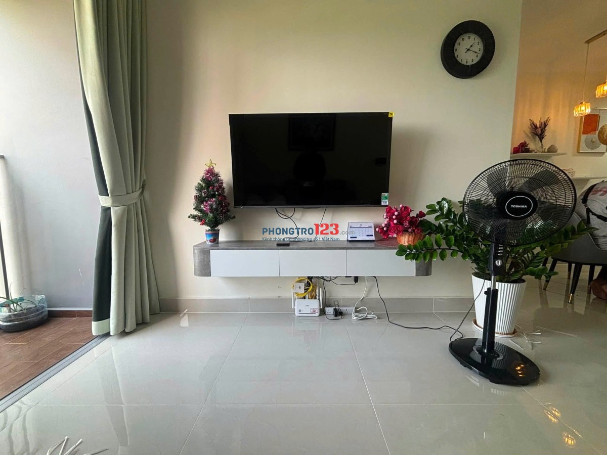 Cho thuê C/c Bàu Cát 2 thang máy 2PN Full nội thất giá 11 tr/th nhà trống sẵn.