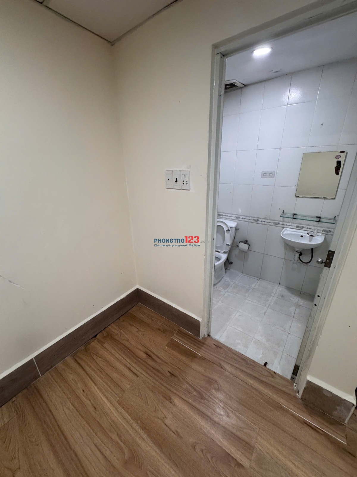 cho thuê nhà 870/59 Lạc Long Quân Phường 8 Tân Bình TPHCM