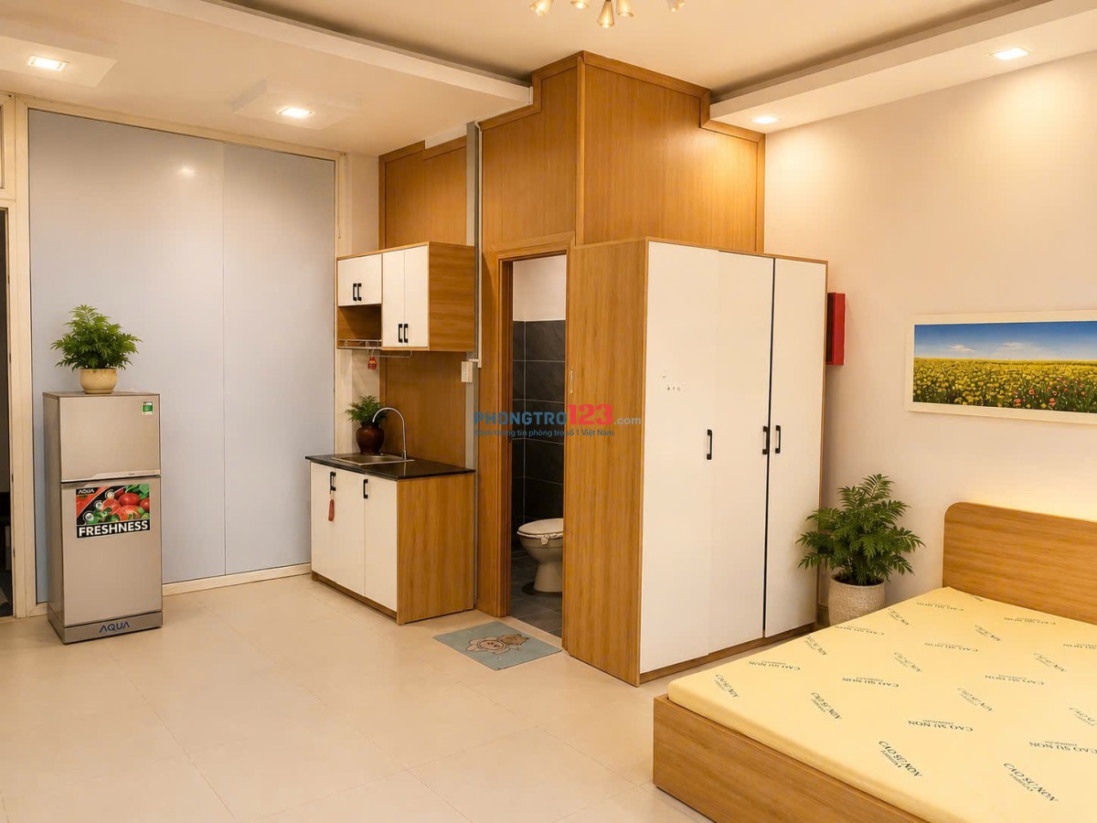 PHÒNG BÌNH CHÁNH SẲN NỘI THẤT - VIEW CÂY XANH - TÁCH BẾP