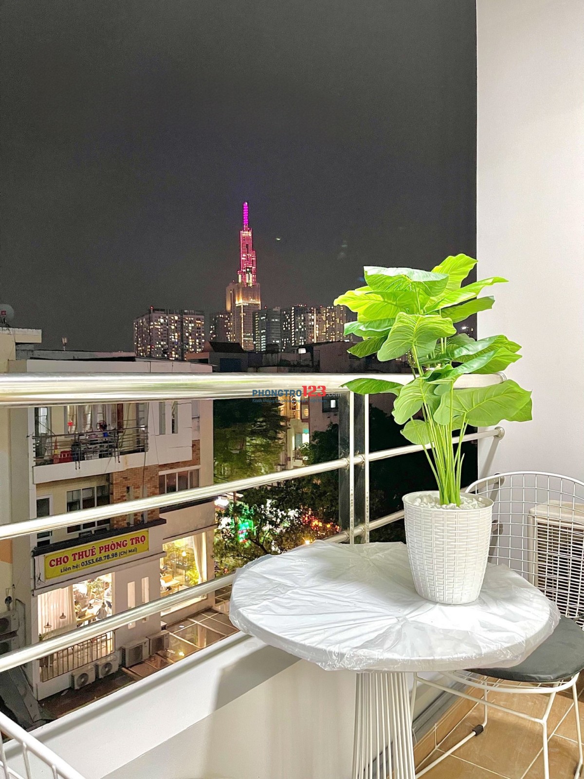 Cho thuê căn hộ dịch vụ cao cấp đường D5 Bình Thạnh - Đi bộ ra ĐH Ngoại Thương(FTU), View Landmark
