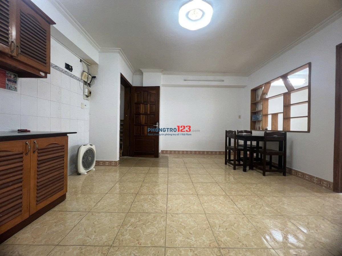 Chung cư Đặng Văn Ngữ 83m2, 2p ngủ, không nội thất, giá 11,5tr/tháng