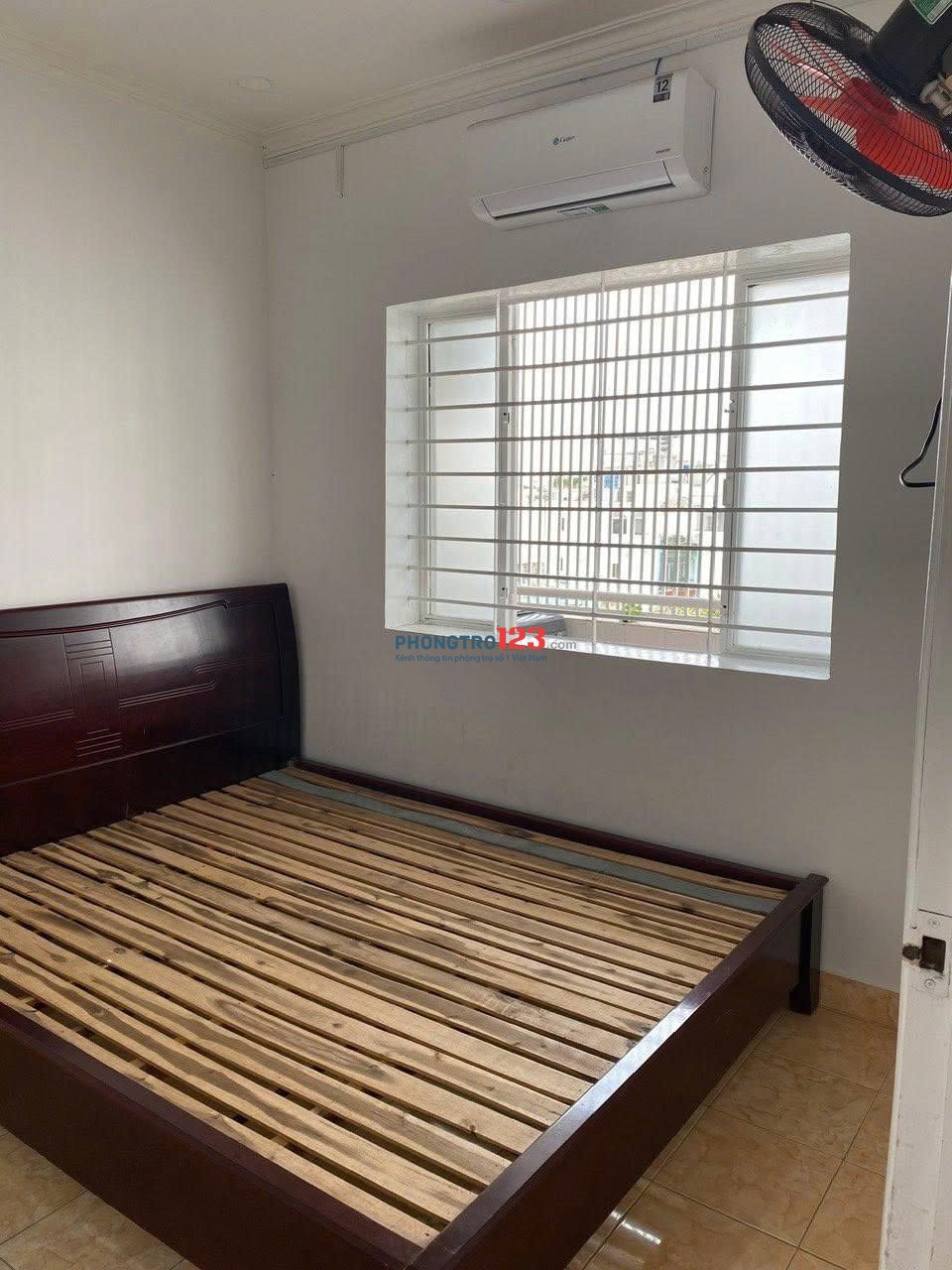 Cho thuê chung cư Bàu Cát, Hồng Lạc - 60m2, 2PN, Full Nt giá 8tr/tháng