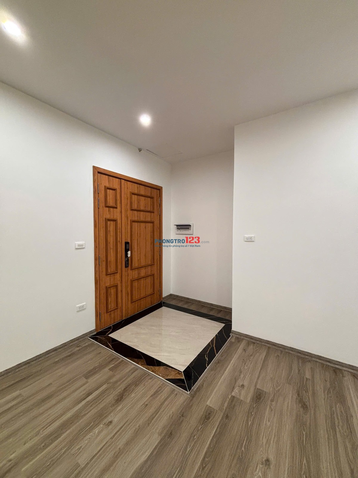 Cho thuê chung cư ResGreen Tower, Tân Phú- 87m2, 3Pn giá 14tr5/tháng