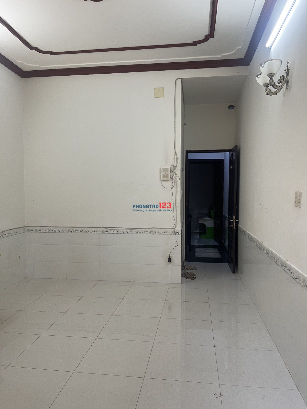 Cho thuê phòng diện tích 30 m2 giá 5.5 tr, 20 m2 giá 3.5 tr