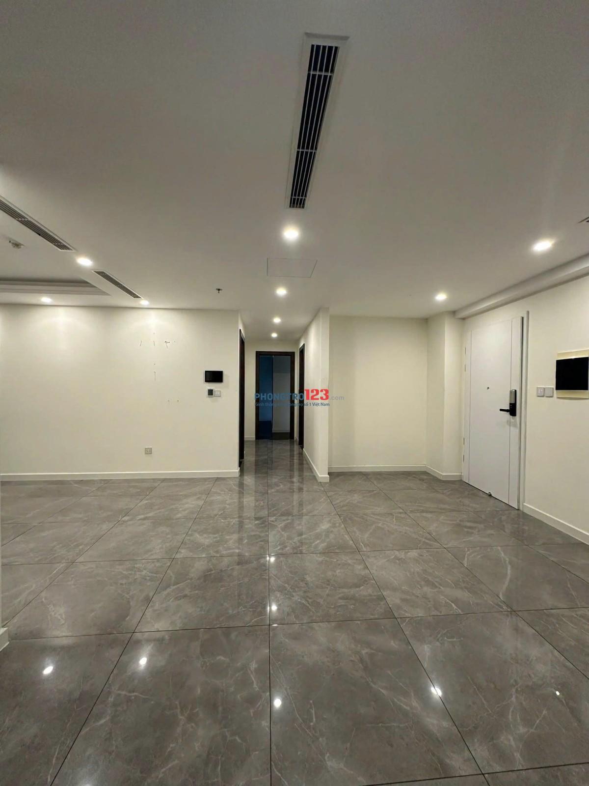 Cho thuê chung cư Screc, Trường Sa Quận 3- 2PN-ko nội thất giá 13 triệu/th