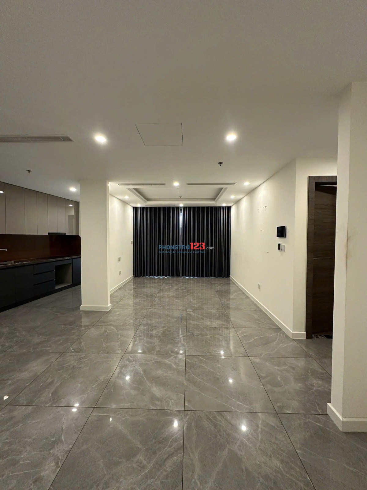 Cho thuê chung cư Screc, Trường Sa Quận 3- 2PN-ko nội thất giá 13 triệu/th