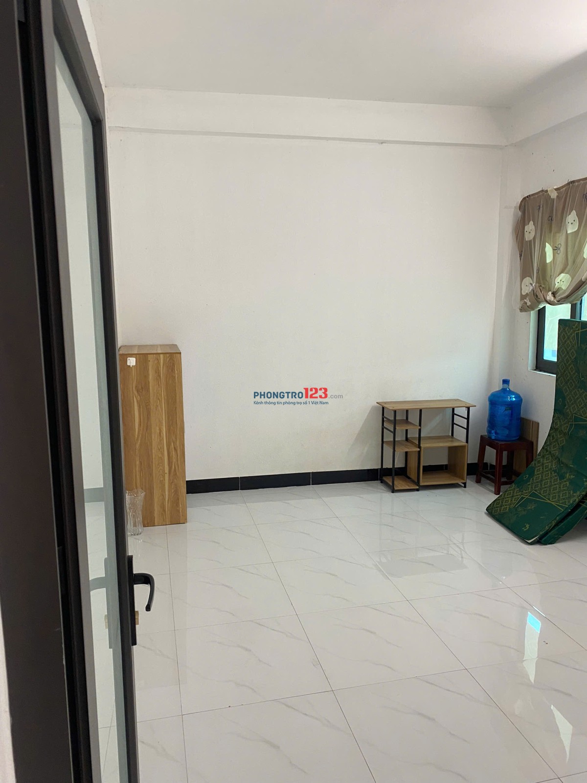 Cho thuê nhà riêng 5PN, 5WC tại số 43 ngõ 29 Hưng Phúc, 10 triệu, 38m2