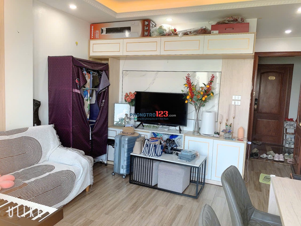 Cho thuê Căn Chung cư mini 1N,1K Full đồ cực VIP, Ngõ rộng View toàn mặt hồ Tây. Chỉ 12tr