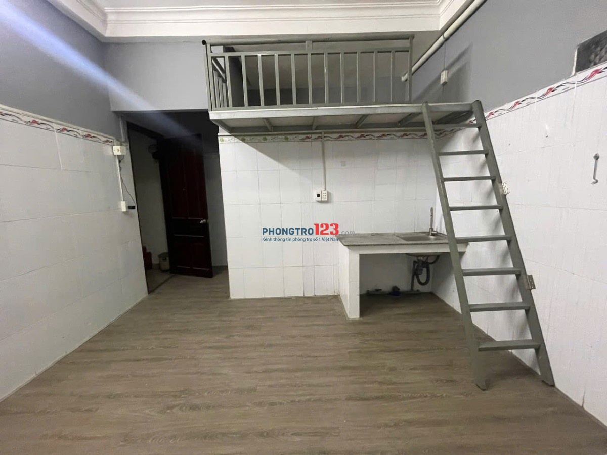 Phòng đẹp giá rẻ gần CĐ Công Nghệ TP.HCM và UTE