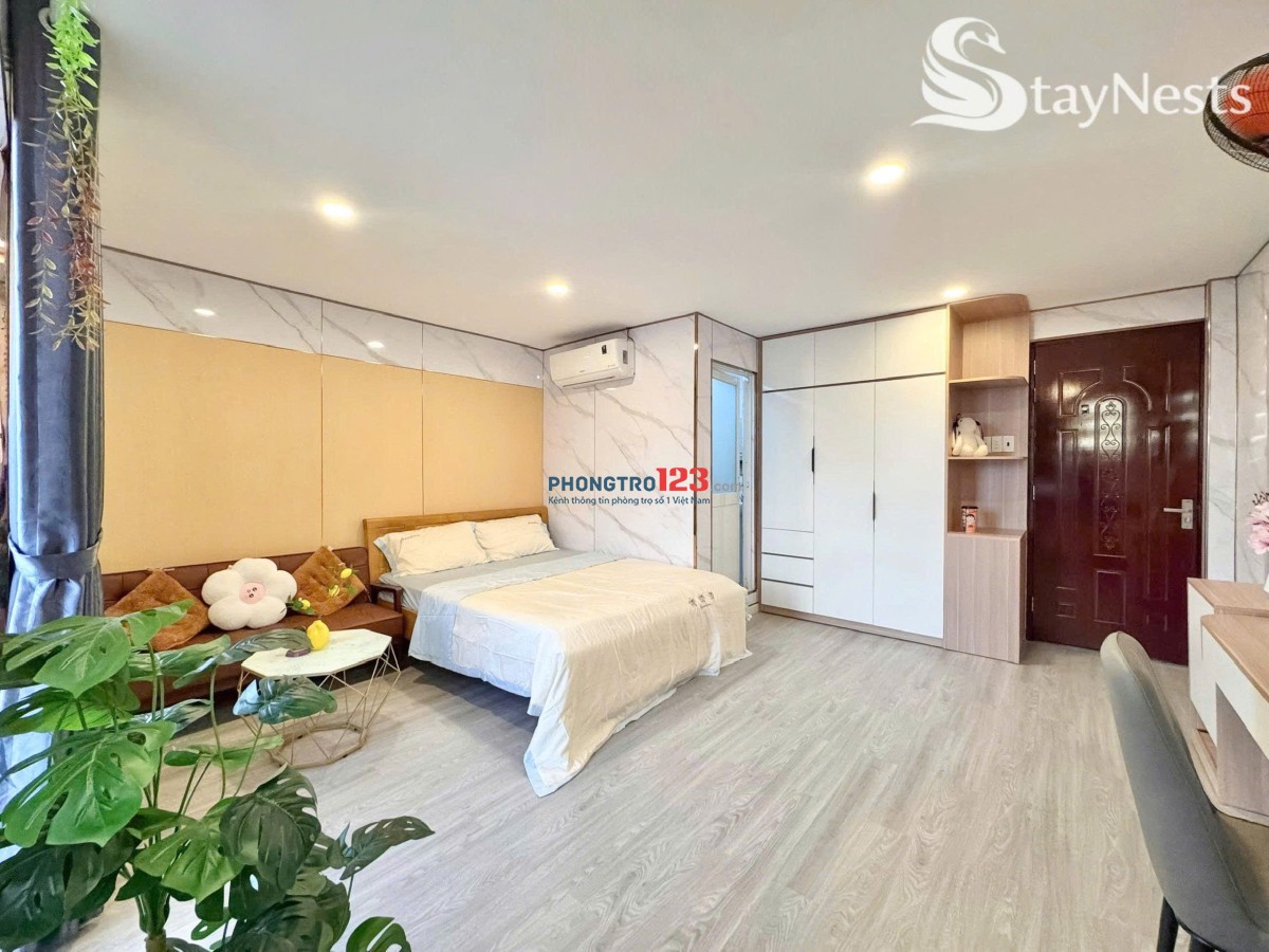 Căn hộ full nội thất - Ban công thoáng - Khu Lê Trọng Tấn