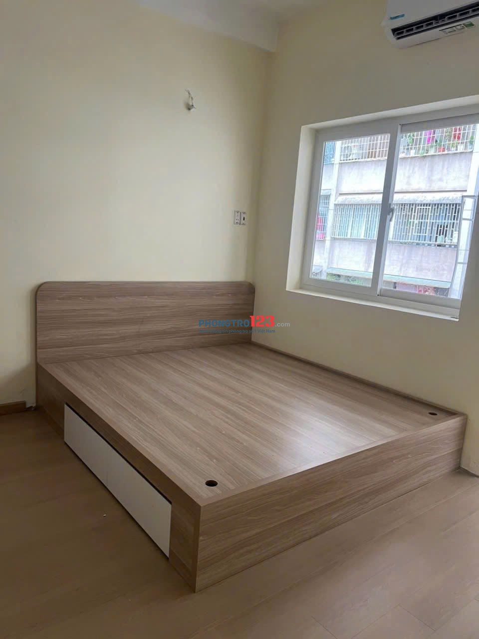 Cho thuê chung cư Phúc Yên, Phan Huy Ích- 2PN, NTCB giá 10tr/tháng