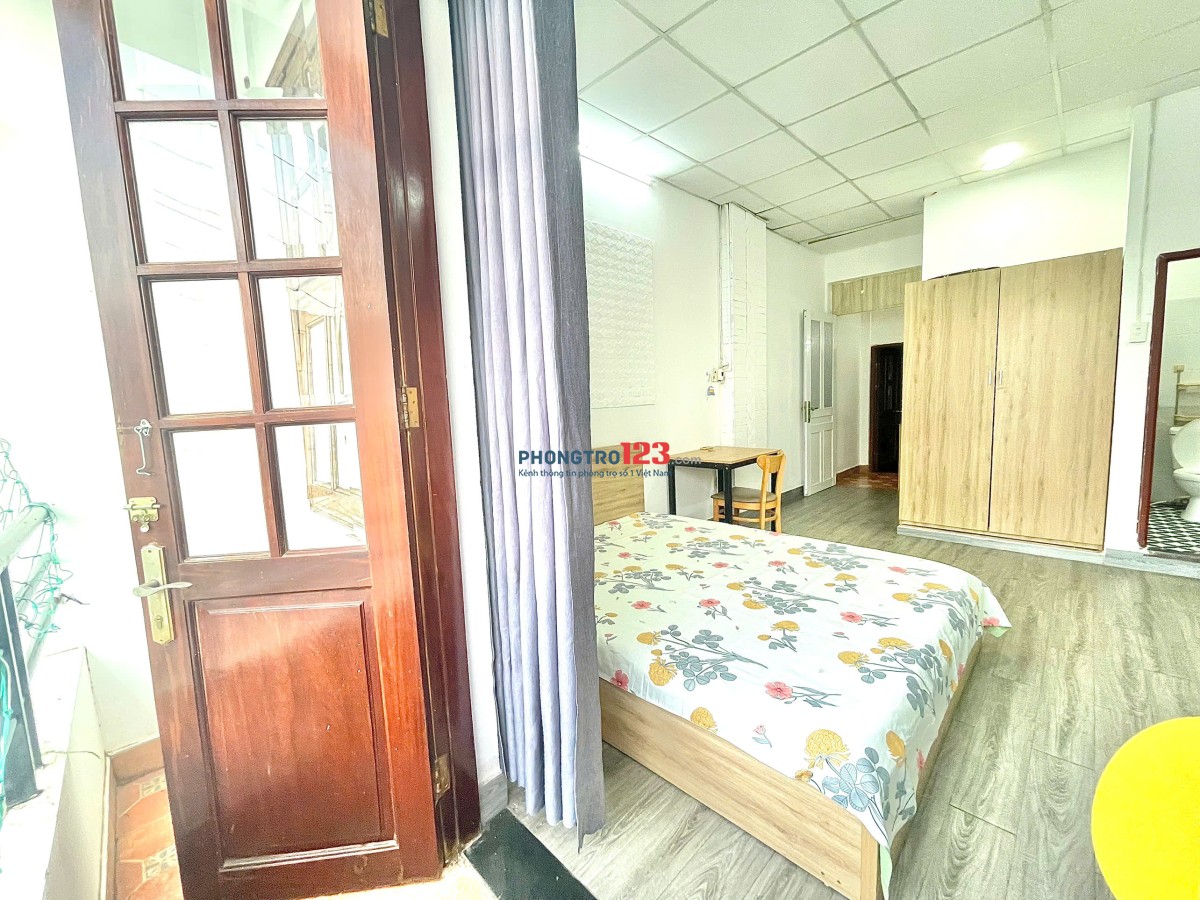 Cho thuê phòng tách bếp, ban công lớn – Bình Thạnh gần Điện Biên Phủ, ĐH HUTECH, UEF, FTU, UTH, HIU