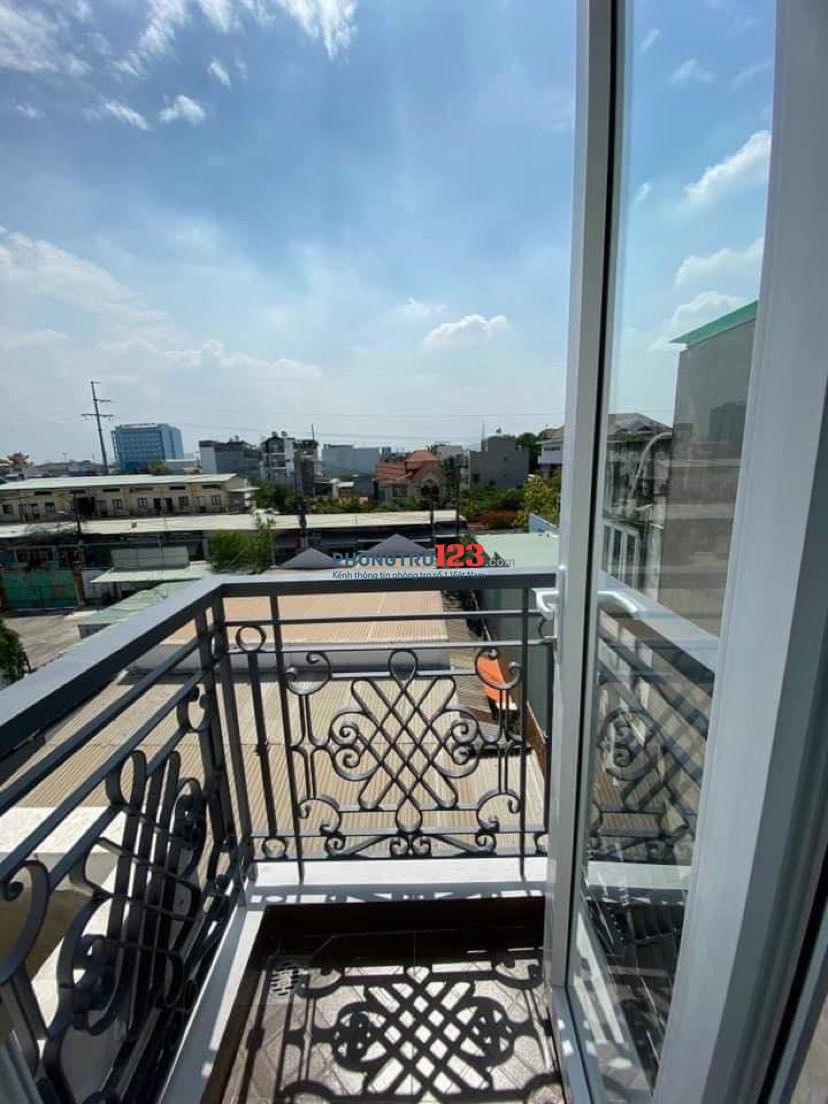 Cho Thuê Phòng Thủ Đức Gần Gigamall - Ban công siêu Thoáng - 25m2 vân Tay Camera Siêu An Ninh