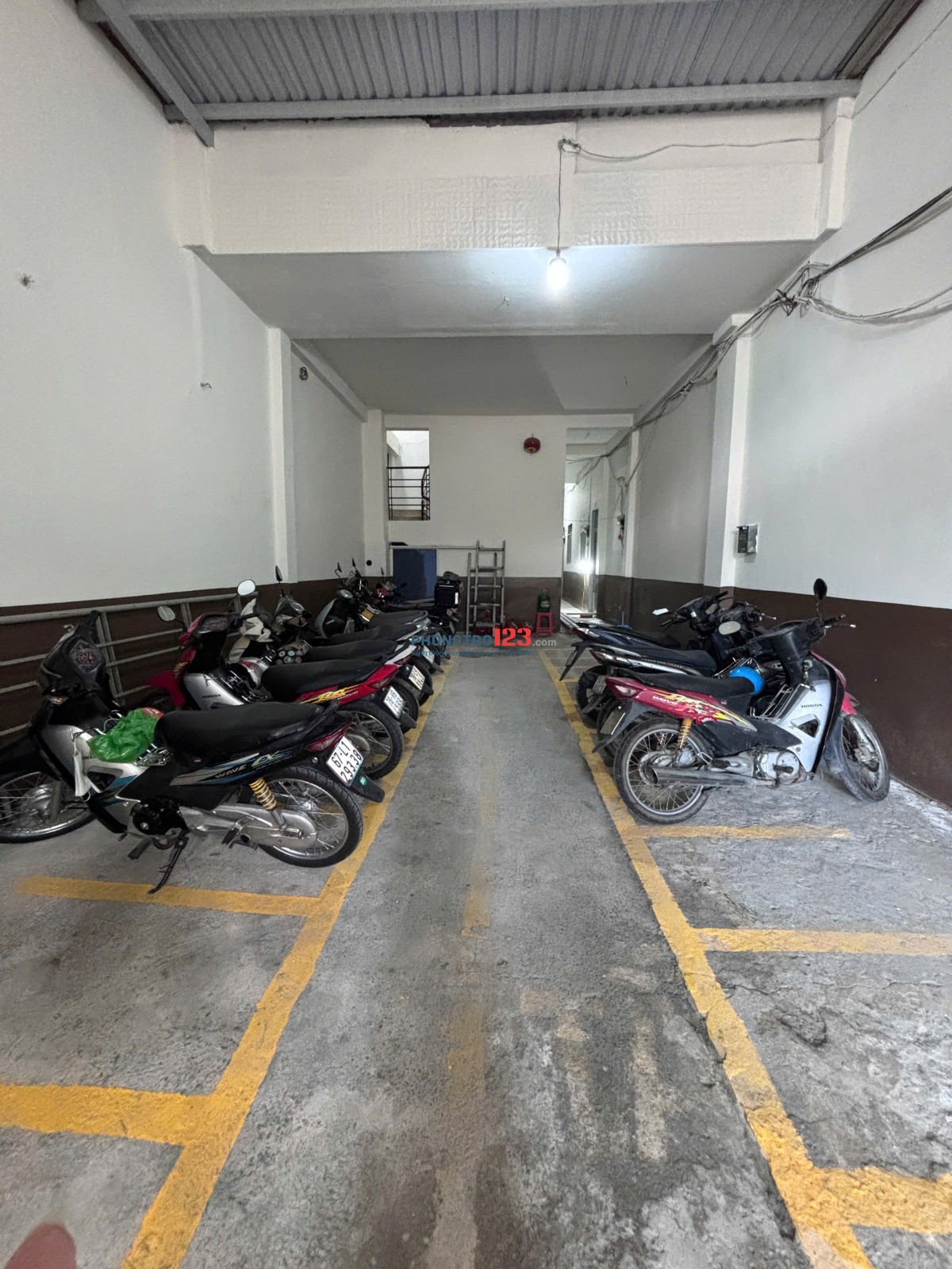 Phòng trọ mới xây cho thuê giá rẻ.