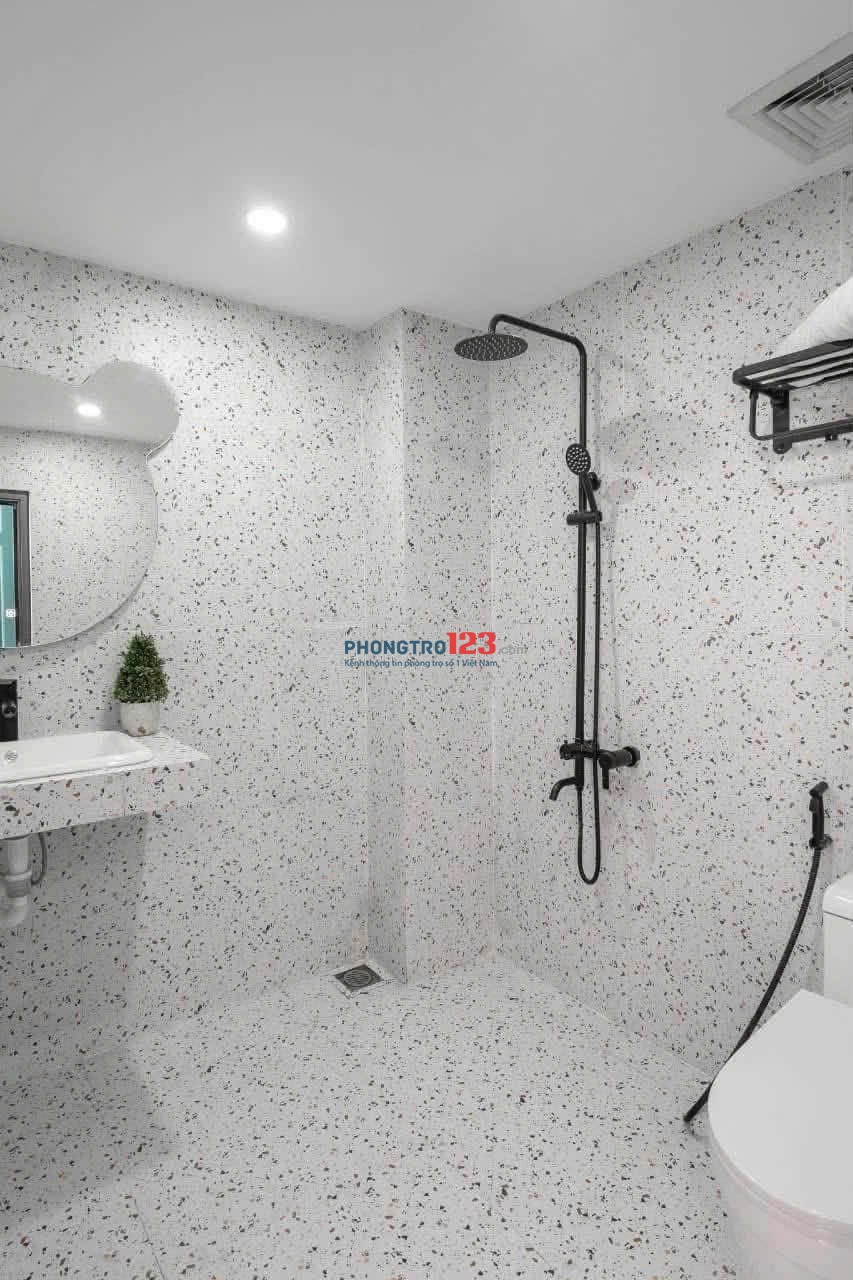 Cho Thuê Toà Nhà Mới Xây Ngay D5 Đi Bộ Đến Ngoại Thương Và GTVT Toà Nhà Hầm Xe Thang Máy Bảo Vệ