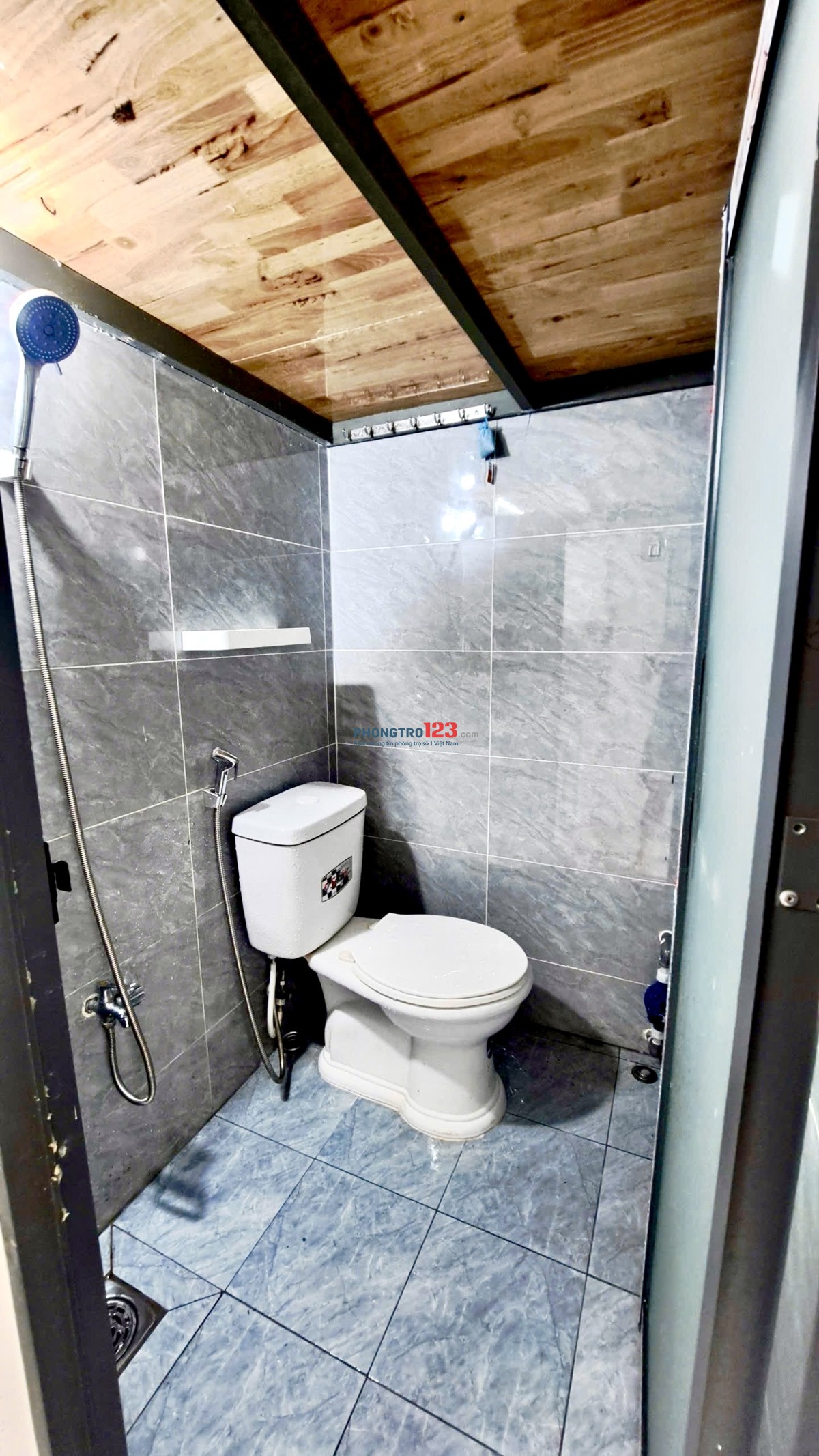 Cho thuê phòng 15m2 có cửa sổ, nội thất gần ngã tư Hàng Xanh, Ngoại Thương, GTVT,… - Bình Thạnh