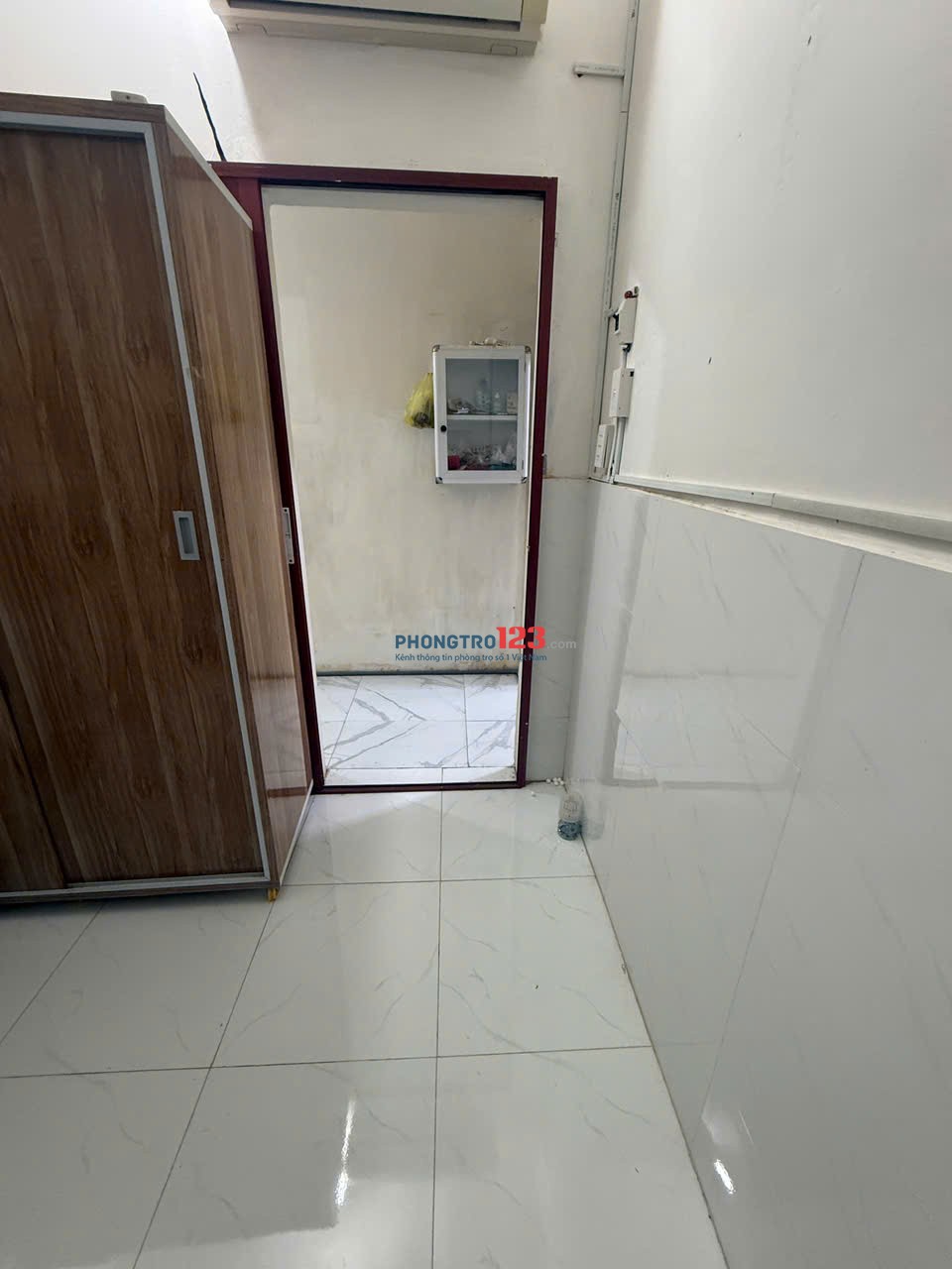 CHO THUÊ TẦNG TRỆT FULL NỘI THẤT,RIÊNG TƯ,SẠCH SẼ, DỌN VÀO Ở NGAY