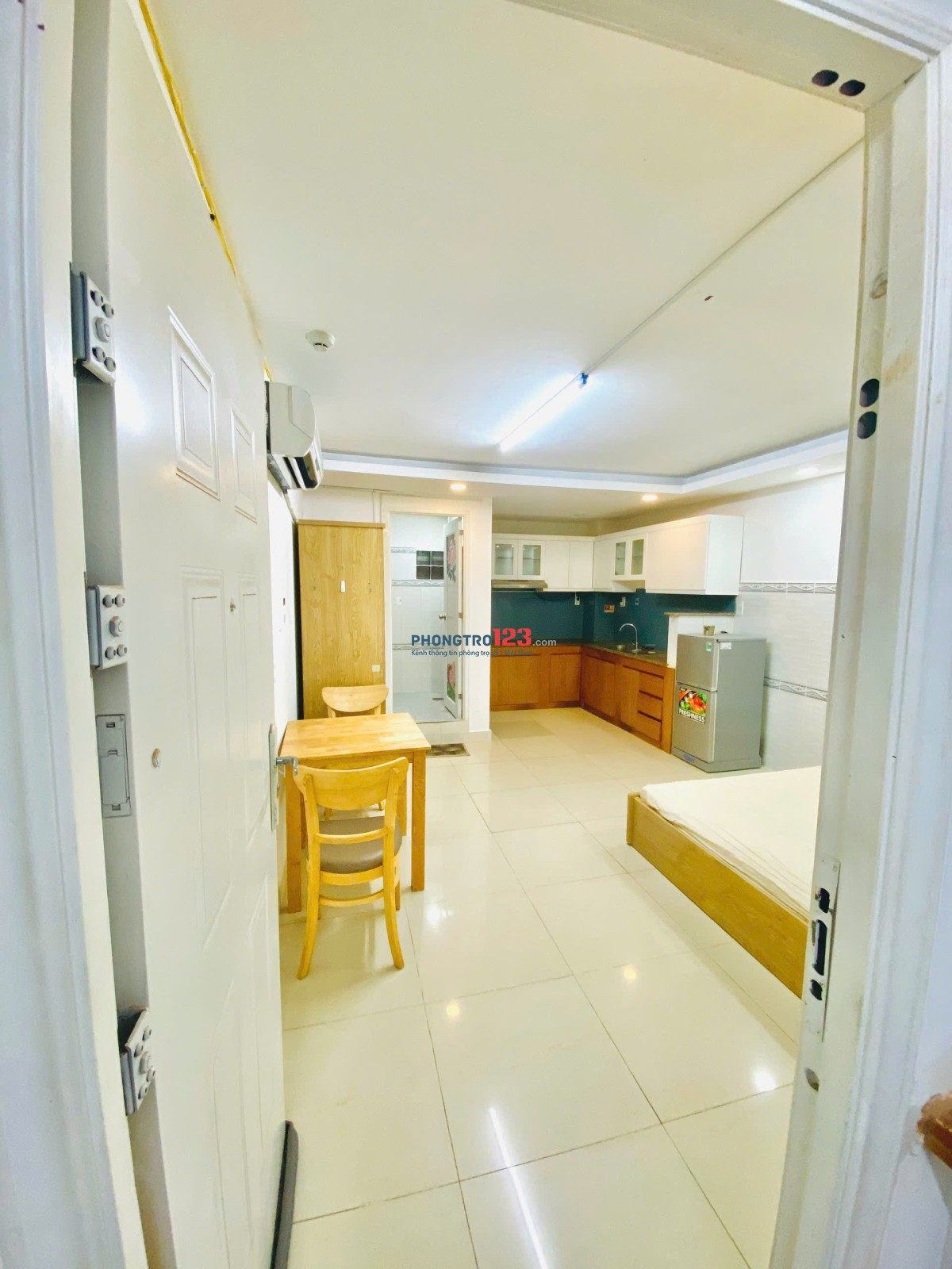 Phòng CHDV 1PN tách bếp siêu đẹp, 62/1 A Trương Công Định Q. Tân Bình (Gần Etown Cộng Hòa).