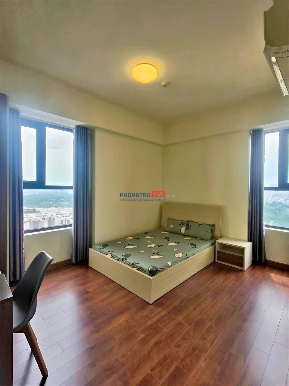Chung cư Lạc Long Quân- Quận 11, 3PN Full nội thất căn góc giá 13 triệu/th