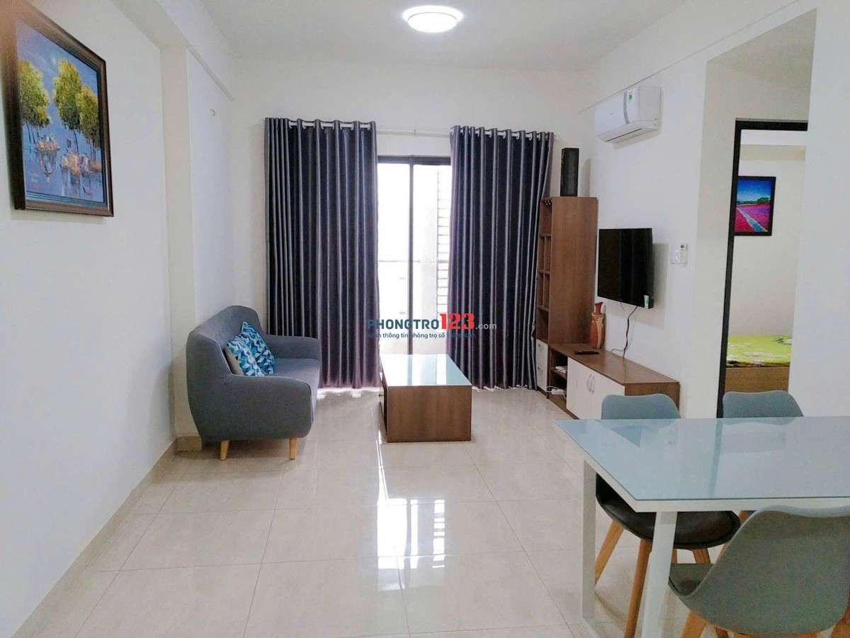 Chung cư Lạc Long Quân- Quận 11, 3PN Full nội thất căn góc giá 13 triệu/th