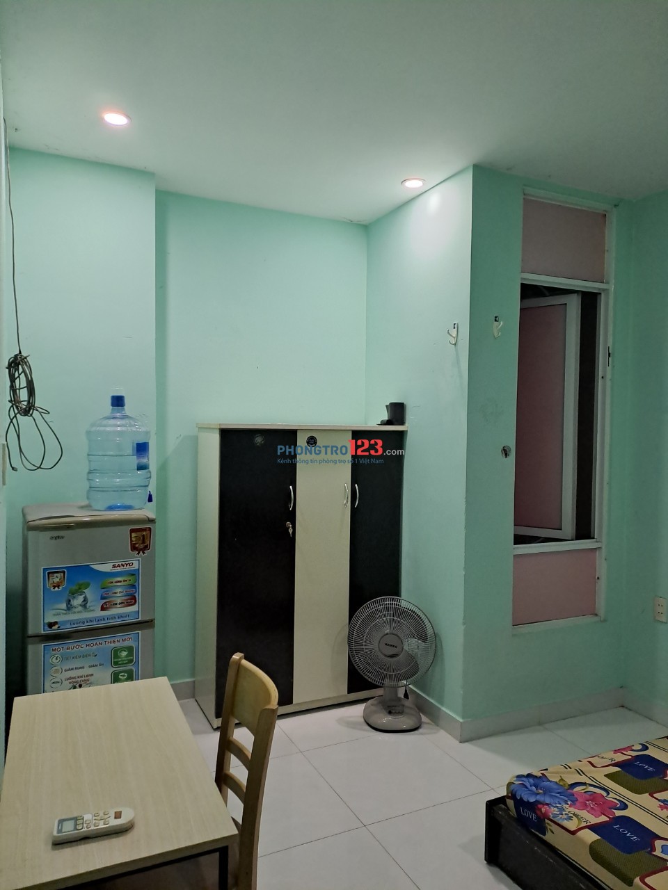 Chính chủ: Cho thuê Phòng trọGiờ tự do địa chỉ: 451/36/2 Tô Hiến Thành, P14, Q10.