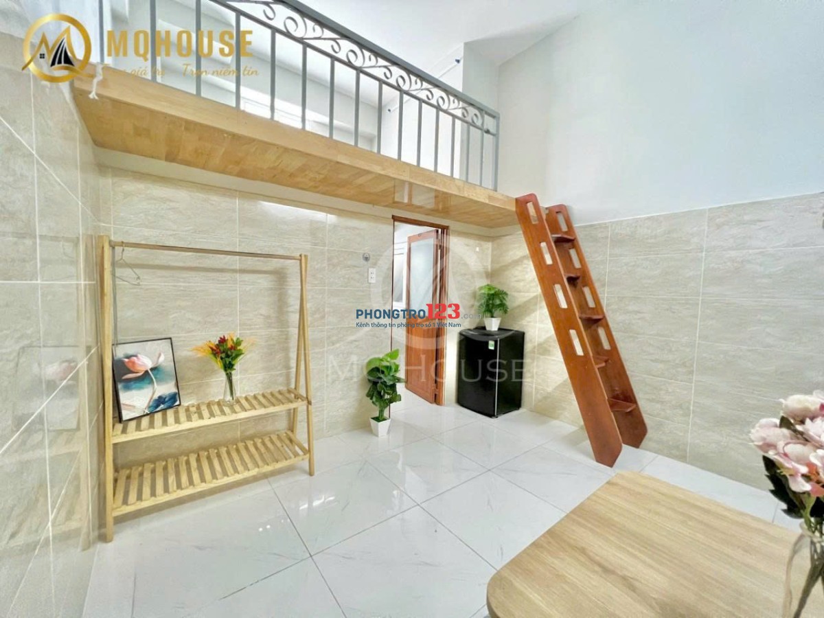 Phòng gác cao 4,7tr cửa sổ lớn , gần ĐH Bách Khoa & UEH