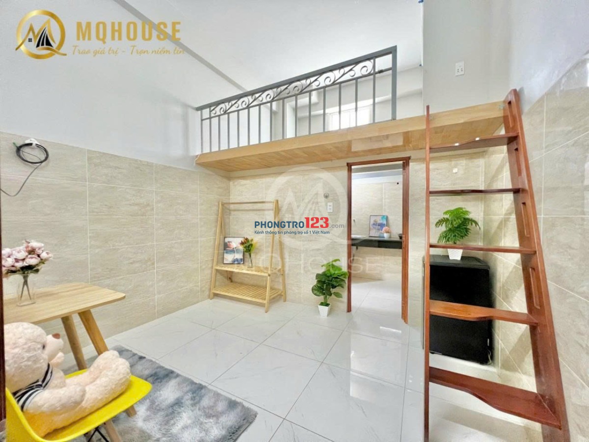 Phòng gác cao 4,7tr cửa sổ lớn , gần ĐH Bách Khoa & UEH