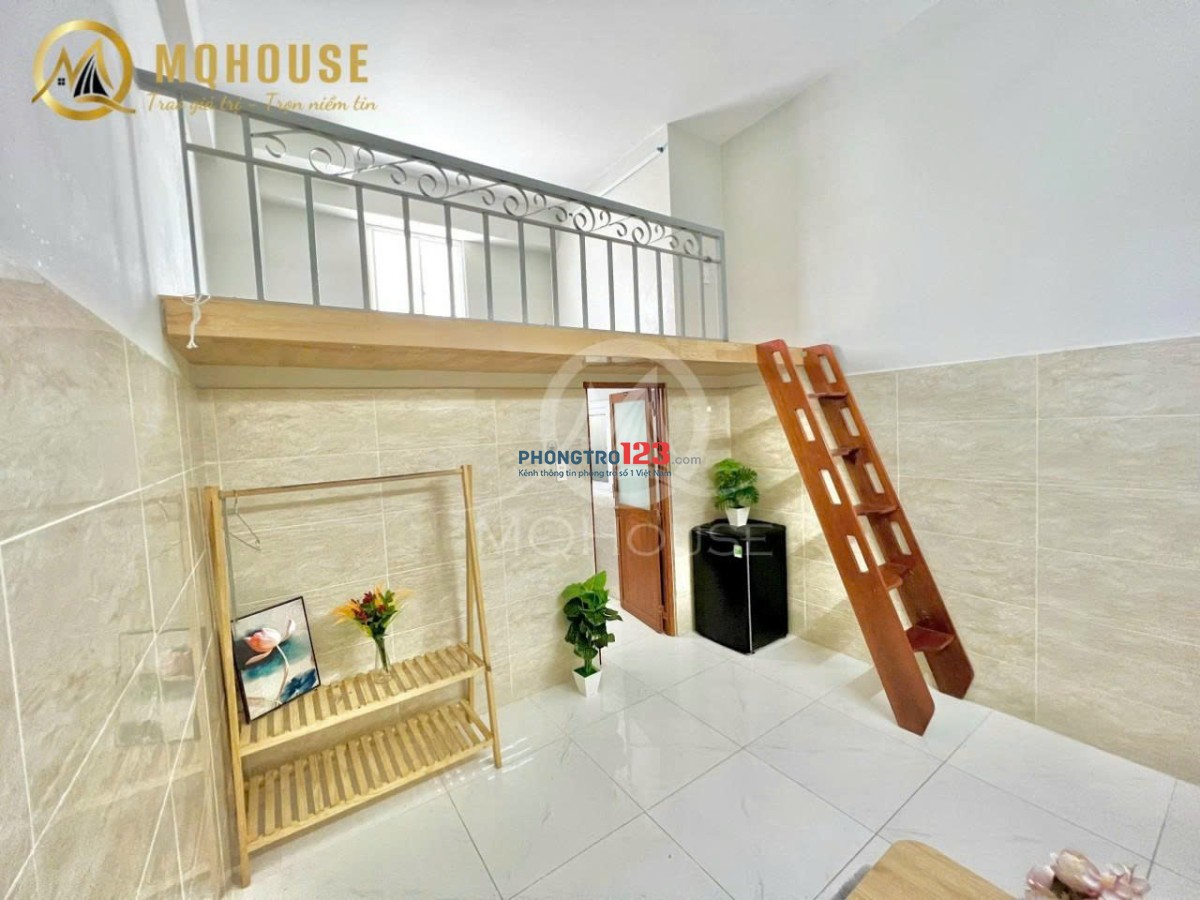 Phòng gác cao 4,7tr cửa sổ lớn , gần ĐH Bách Khoa & UEH