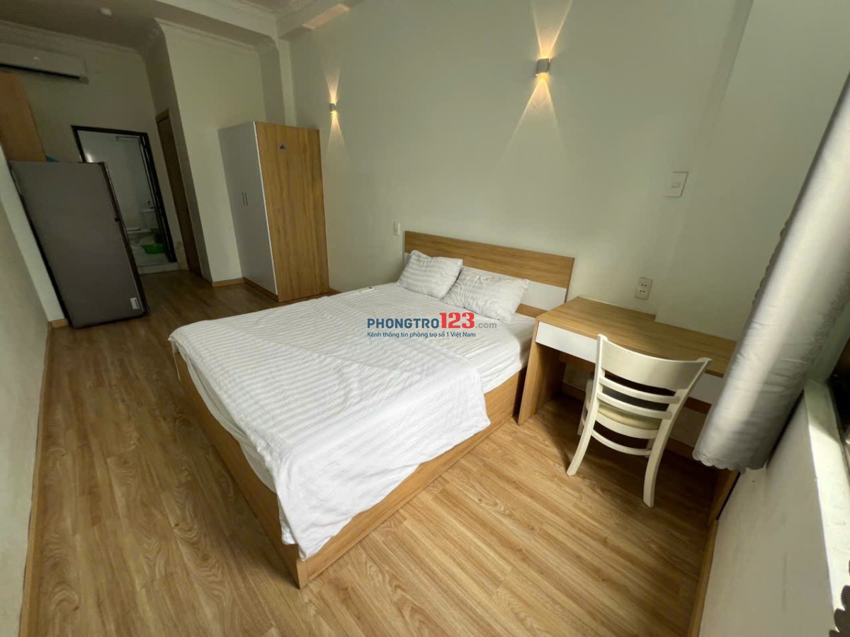  Hoàng Văn Thụ – Gần UFM & ĐH Gia Định, full nội thất, cửa sổ lớn 