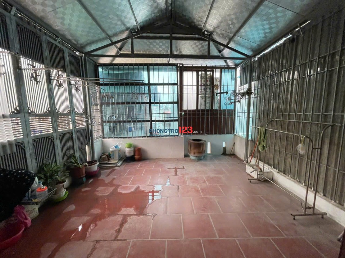 Nhà riêng ngõ phố nguyễn chính tân mai dt35m2x5t giá 12tr