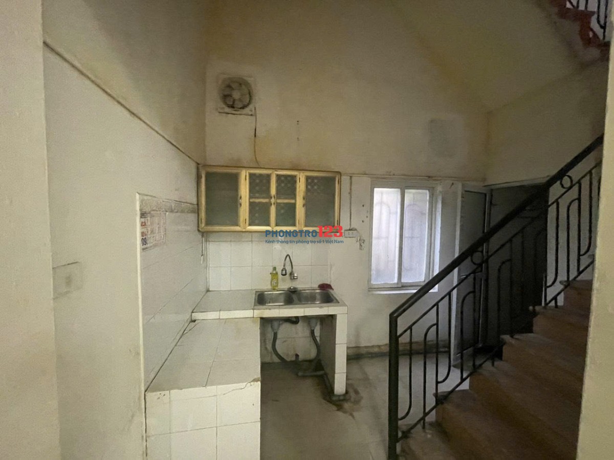 Nhà riêng ngõ 190 hoàng mai dt60m2x2t giá 8tr