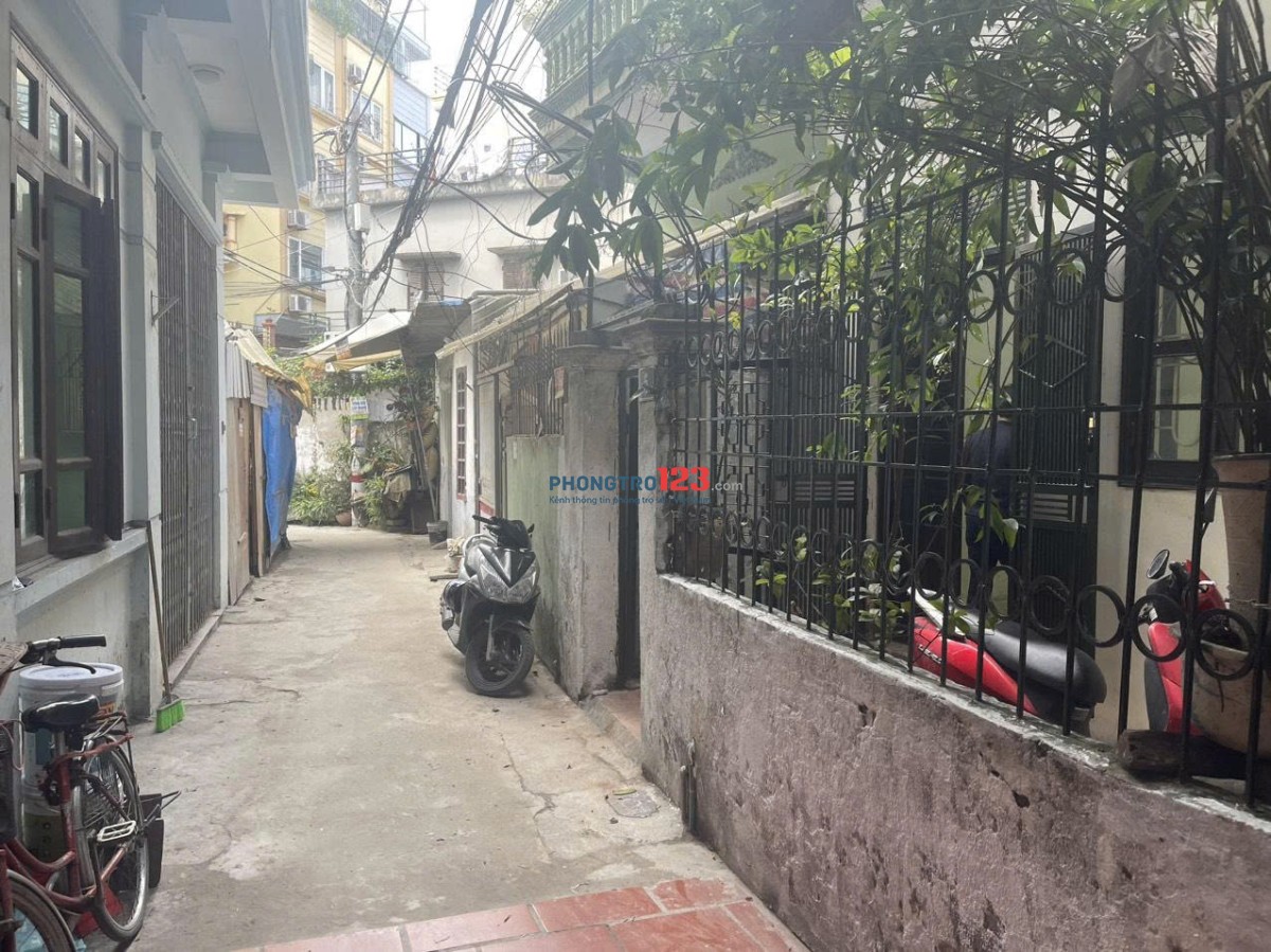 Nhà riêng ngõ 190 hoàng mai dt60m2x2t giá 8tr