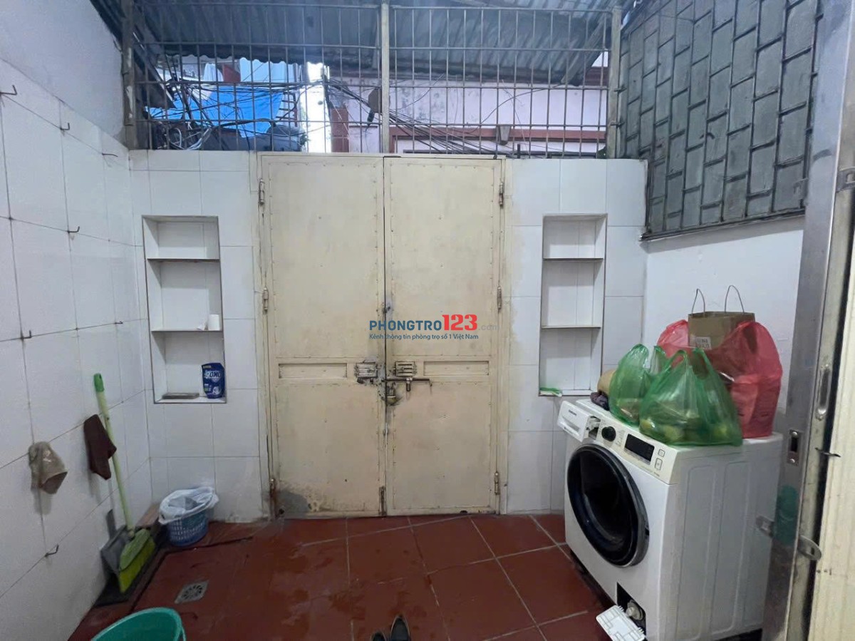 Nhà riêng ngõ phố minh khai mai động dt30m2x4t giá 10tr