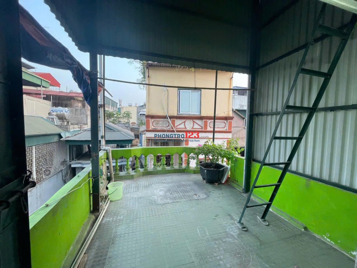 Nhà riêng ngõ phố minh khai mai động dt30m2x4t giá 10tr