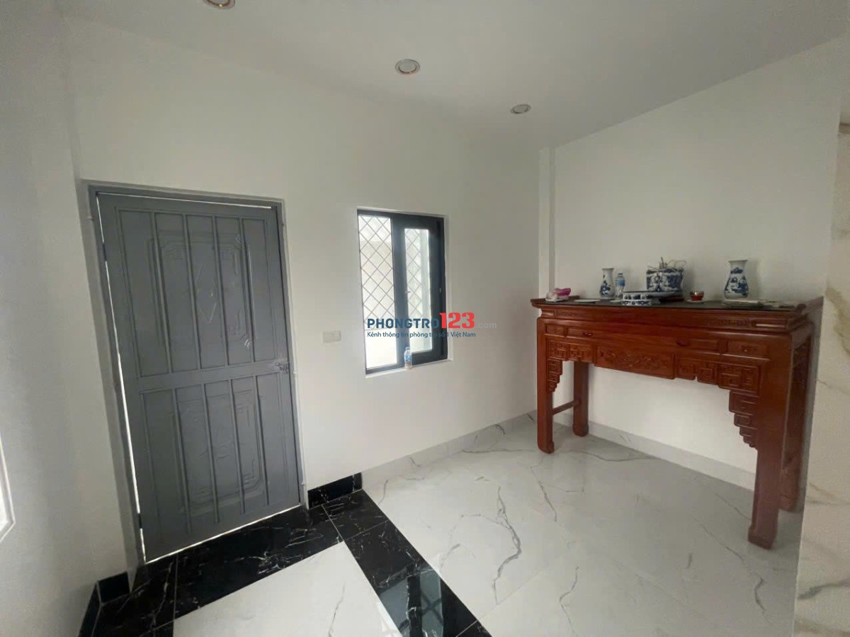 Nhà riêng mới tinh thang máy ngõ 42 phố thịnh liệt gần giáp nhị dt65m2x5t giá 22tr