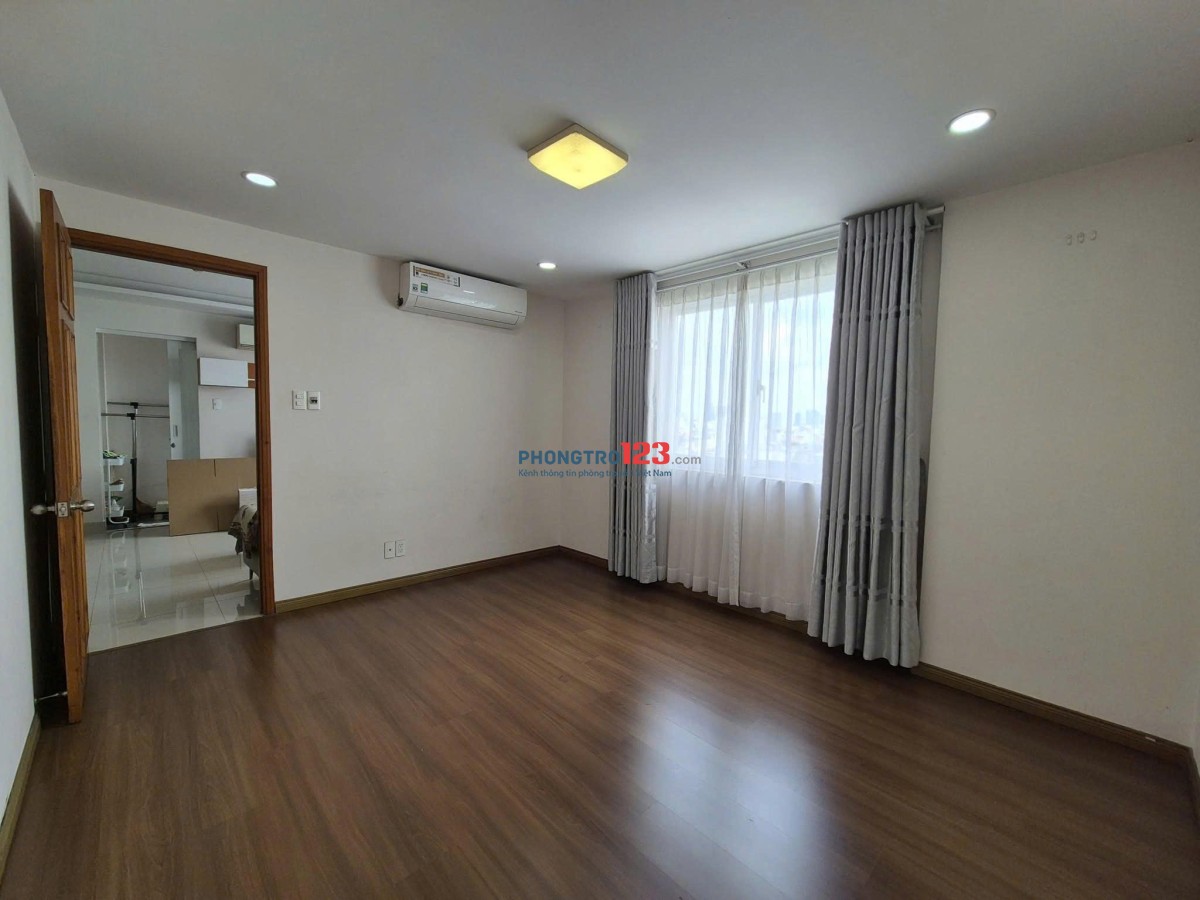 Cho thuê C/c Ruby Garden 2PN Full Nội Thất giá 10Tr/th 79m2 ban công thoáng.